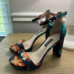 Size 8 Nine West Heels
